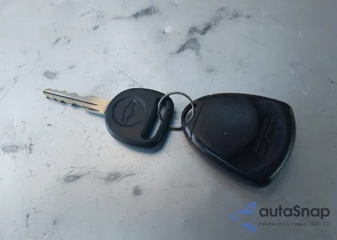 2005 Chevrolet Suburban 1500 Ls from USA, damaged, VIN 3GNEC16Z65G141285